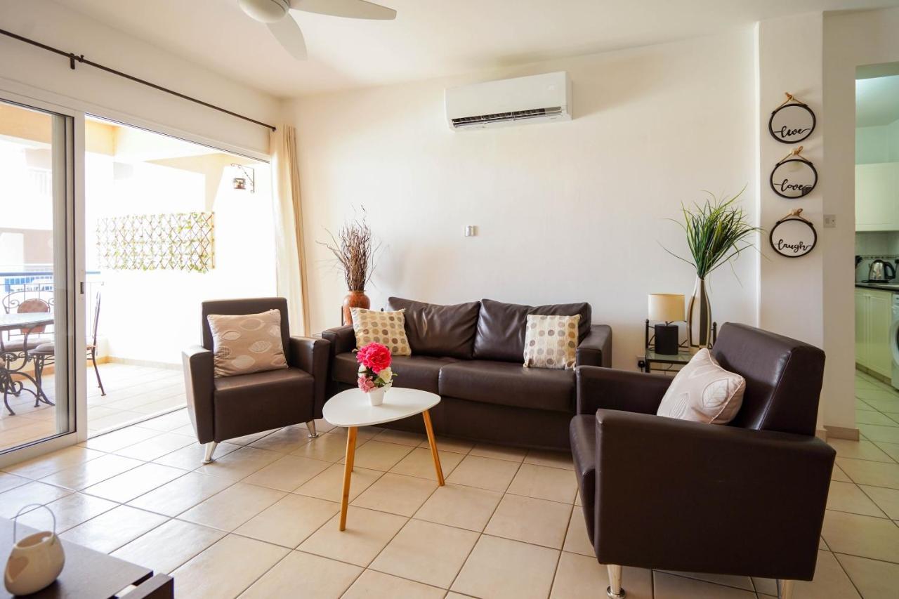 Resitour - Regina Gardens Apartment Paphos Luaran gambar