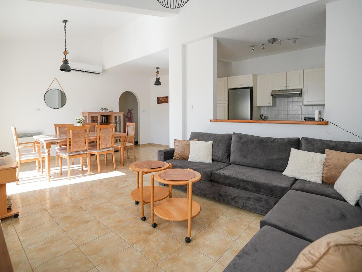 Resitour - Regina Gardens Apartment Paphos Luaran gambar